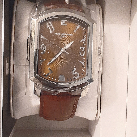 TED LAPIDUS WATCH NWT PARIS - Picture 10 of 10